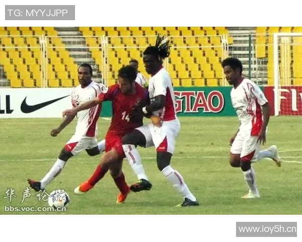 全球足球转会市场风云再起 明星球员引发新一轮热议与竞争 全球足球转会市场风云再起 明星球员引发新一轮热议与竞争